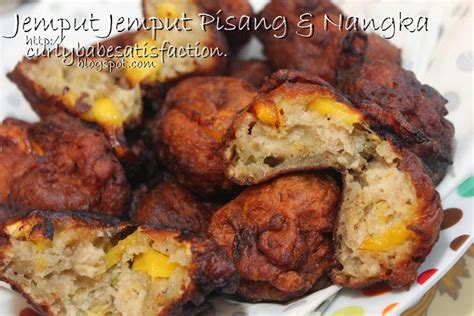 Selain mudah ditemukan, pisang juga mudah dikreasikan untuk bahan berbagai makanan. Resepi Jemput Jemput Pisang Nangka - Satu Resepi
