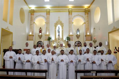 Seminaristas Recebem Os Ministérios De Leitorato E Acolitato Diocese