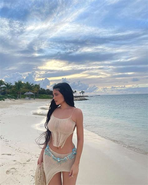 Kylie Jenner Flaunts Her Curves In Nude Crop Top And Mini Skirt In Sexy New Pictures On Miami Beach