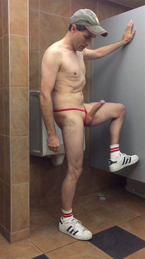 Showing It Off At The Mens Room Urinals Page 394 Lpsg