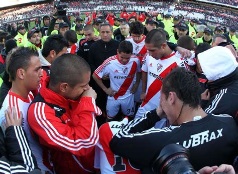 El descenso de river no se tapa ni ganando una libertadores ante boca. HISTORICO: RIVER SE FUE AL DESCENSO; BELGRANO LO MANDO A ...