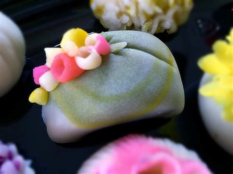 Wagashi, Japanese sweet make by Lynn Yang | Japanese sweets, Japanese treats, Japanese sweets 