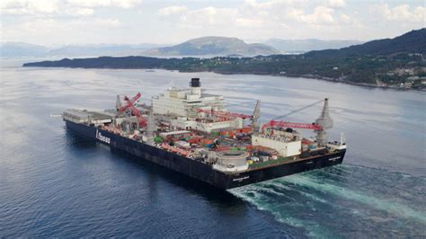 Vessel pioneering spirit is a crane ship, registered in malta. Riviera - News Content Hub - Contract awarded for topsides ...