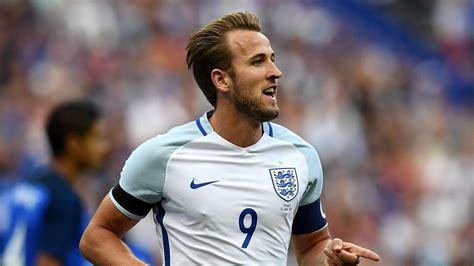 Harry kane wins his third golden boot with 23 goals. Harry Kane, Captain… England - Qualif. Coupe du monde ...