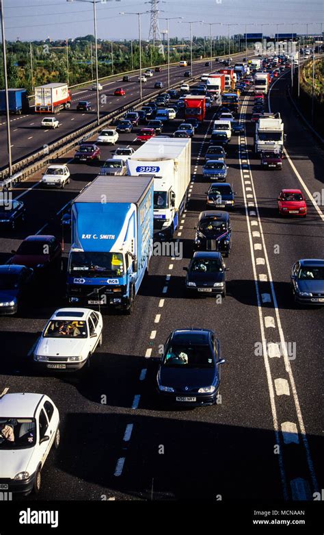 Traffic Jam M25 Motorway Nr Junction 12 London England Uk Gb Stock