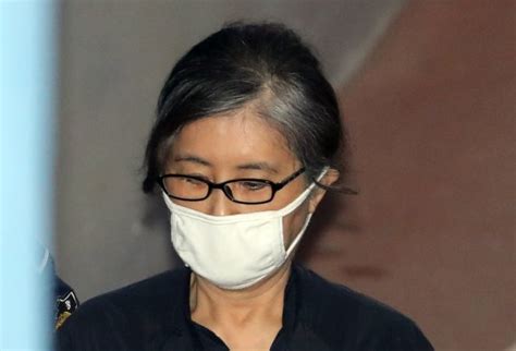 인스타 쪽만 뭔가 사정이 있는듯. 단독검찰, 최순실 해외재산 계좌 3억 환수조치했다 - 파이낸셜뉴스