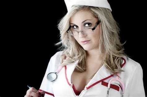 Le cul c'est un truc plutôt cool. Infirmière cochonne - Histoire de cul