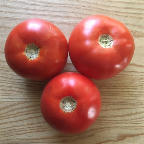 Tomatoes Beefsteak Bc 10 Lb Flat