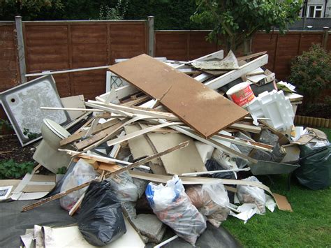 Why To Hire A Licensed Waste Clearance Company Clear It Waste
