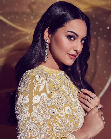 Dabangg 3 Promotions 3 Sonakshi Sinha Makeup Looks For 3 Different Occasions