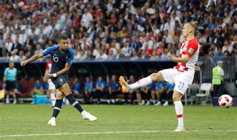 Petersburg, russia—six seconds into his first world cup semifinal, kylian mbappé picked up the ball in midfield. Kylian Mbappe goal: WATCH France star's sensational 25 ...