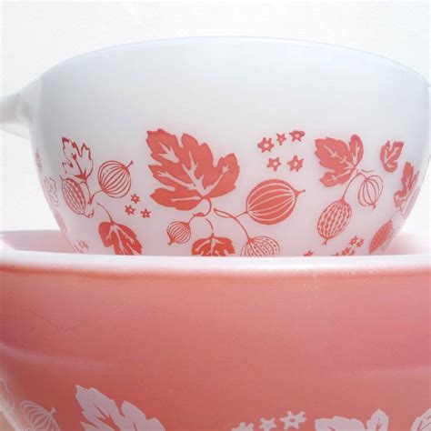Vintage Pyrex Pink Gooseberry Cinderella Bowl Set Etsy