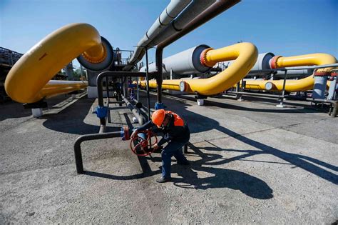 Russia Threatens Already Embattled Ukraine With Cutoff Of Natural Gas