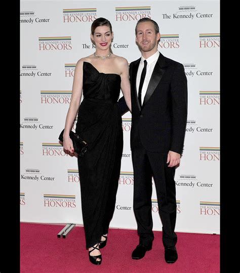Photo Anne Hathaway Et Son Mari également Acteur Adam Shulman à