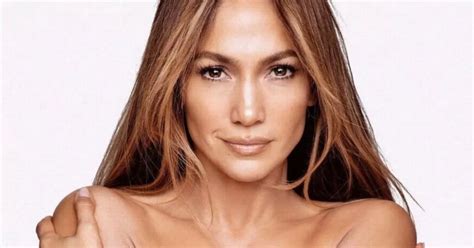 Jennifer Lopez Strips Completely Naked For Racy Shoot But Fans Are Fuming TrendRadars