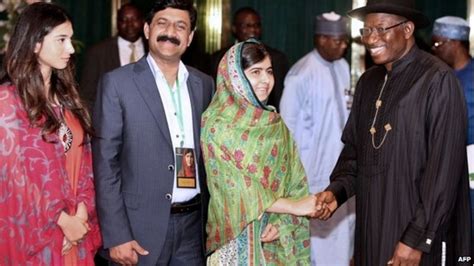 Malala Meets Nigerias Leader Goodluck Jonathan Over Abducted Girls