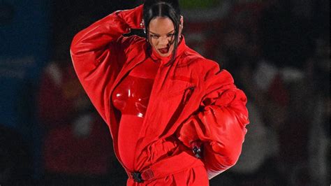 Rihanna Announces Second Pregnancy At Super Bowl Half Time Show