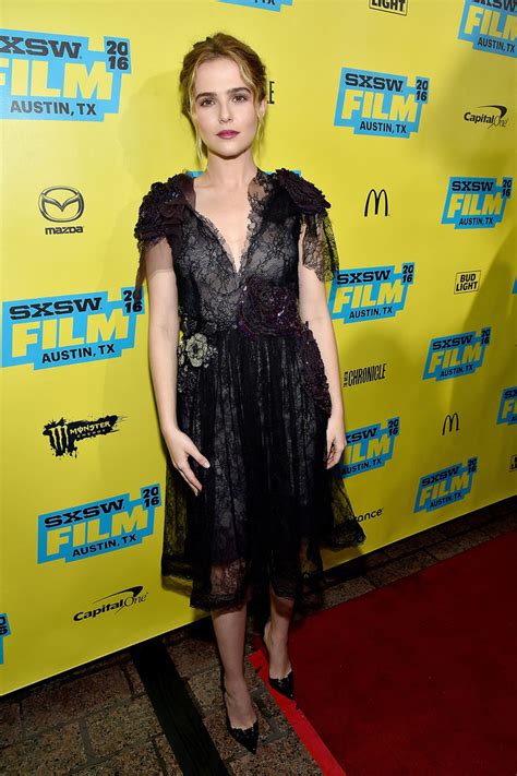 H O L L Y W O O D F A S H I O N Zoey Deutch In Rodarte At The Sxsw