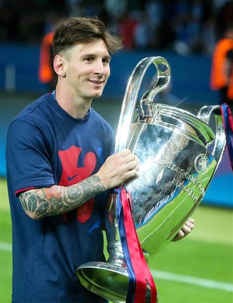 Lionel Messi With Uefa Champions League 2015 Trophy