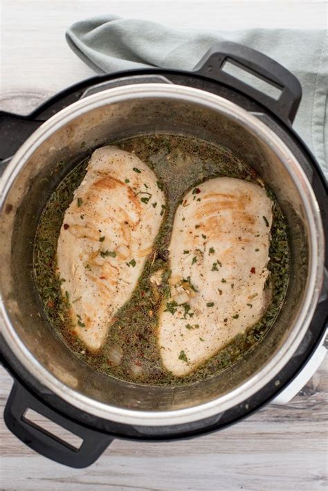 Browning The Chicken In An Instant Pot Duo For Cheesy Chicken Brocoli