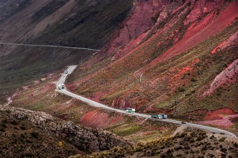 Fahrbahn Zu Ticlio In Peru Stockfoto Bild Von Berg 152858096