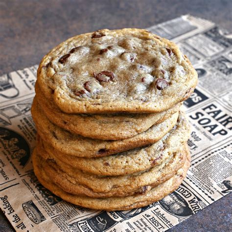 Hungry Couple Thick And Gooey Chocolate Chip Cookies