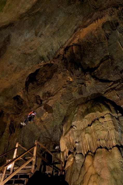 15 Amazing Caves And Rock Formations In West Virginia