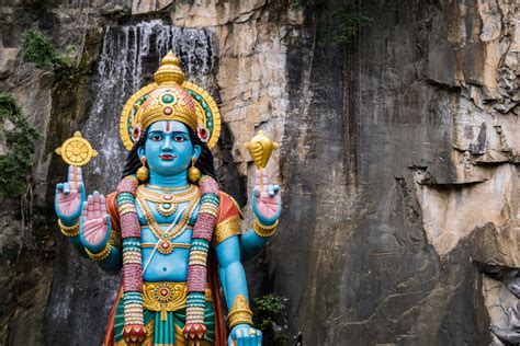 Who Are The 33 Hindu Deities Of The Vedas