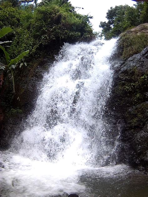 Curug cigentis loji karawang ii air terjun di bawah kaki gunung sanggabuana. Curug Bandung Karawang