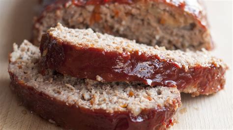 160 degrees ftransfer the mixture to a 5×9 inch loaf pan. How Long To Cook A 2 Pound Meatloaf At 325 Degrees : How To Make Meatloaf From Scratch Kitchn ...