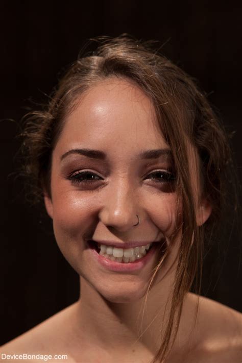 Adult Stars Hub Remy Lacroix