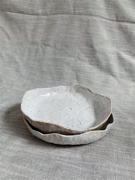 Ceramic Speckled Serving Pasta Bowl Handmade Glazed Etsy In 2020 Handmade Bowl Pasta Bowls