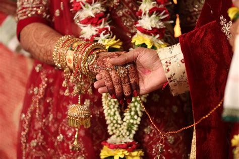 Saptpadi And Seven Vows Of Hindu Wedding Hindu Priest Ketul Joshi Maharaj