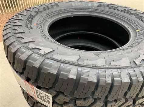 Falken Wildpeak At3 Tires 28570r17 117t Brand New For Sale In