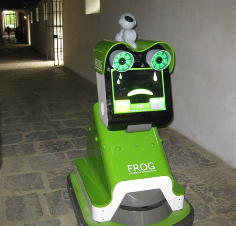 November 2014 Frog Fun Robotic Outdoor Guide