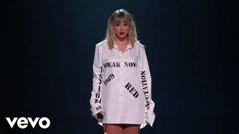 Taylor Swift Live At The 2019 American Music Awards Vêtements Mode Marque Look Et Style