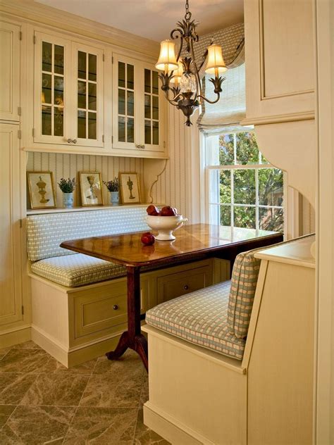 Create A Cozy Small Kitchen Nook With These Amazing Table Ideas