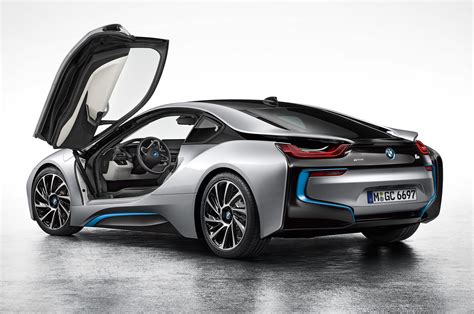 Bmw i8 ile geleceğe dönüş
