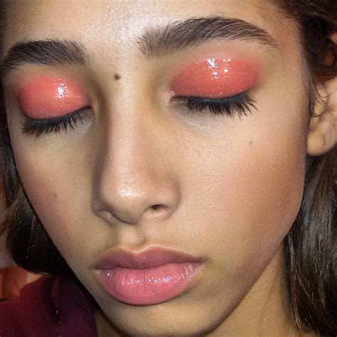 Best Beauty Trends And Makeup Looks From Fashion Month