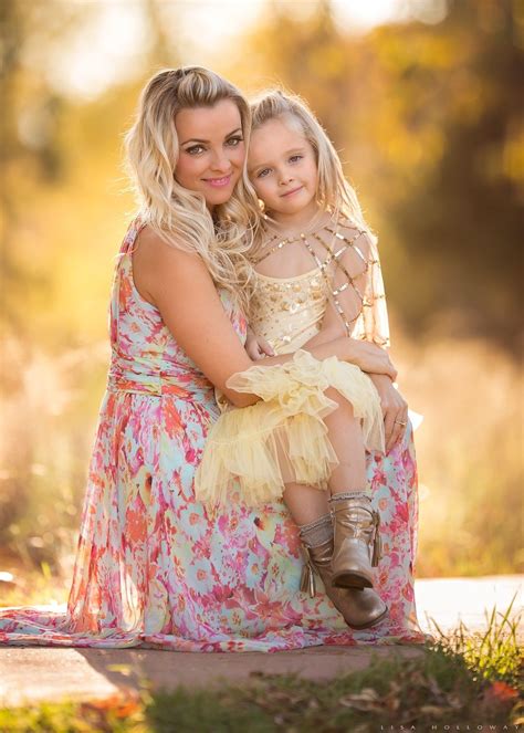 16 Motherdaughter Photoshoot Ideas Mother Daughter Ph