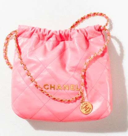 Chanel 2022 Spring Summer Handbag Collection Is Here The Art Of