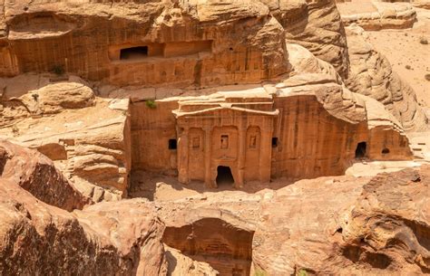 Walking Tours In Petra Frommers