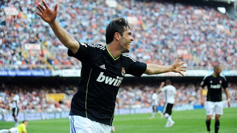 Welcome to the official facebook page of kaká. Kaka Footballer Wallpapers - Wallpaper Cave
