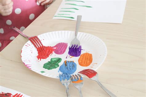 Fork Stamped Tulips Craft Toddler At Play