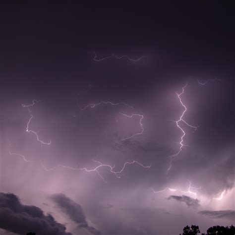 An Incredible Lightning Storm Rumbled Across The Midwest Earlier This