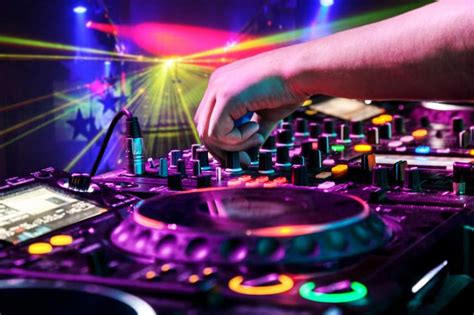 13 Best Dj Equipment Setups Your Buyers Guide 2021