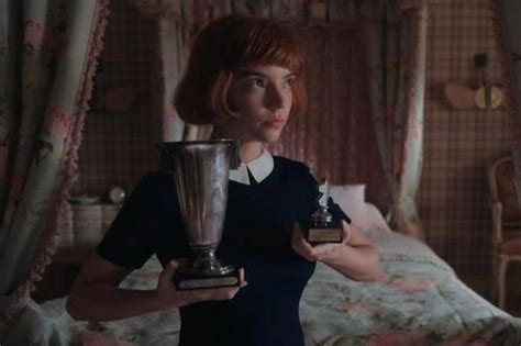Adapted from the 1983 novel by walter tevis, the queen's gambit focuses on beth, an orphan from kentucky who accidentally discovers at a young age she's a chess. The Queen's Gambit Netflix release date I cast, trailer ...