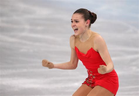 Hd Wallpaper Adelina Sotnikova Olympic Champion Victory Figure Skating