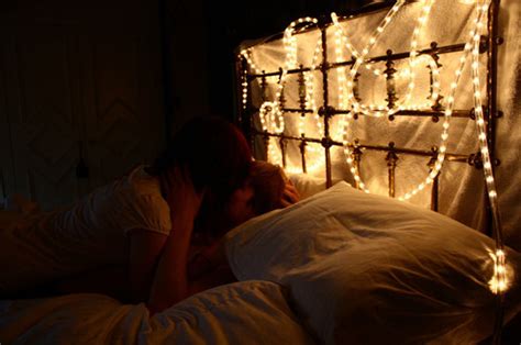 bedroom  interaction  kissing image   favimcom