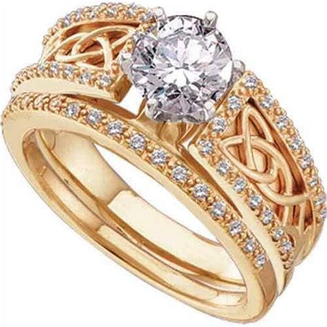 In india, muslims generally follow the marriage customs as delineated in the holy quoran. Unique Engagement Rings
